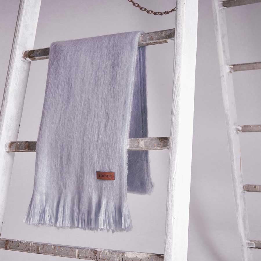 Halstuch hellgrau aus Alpakafaser