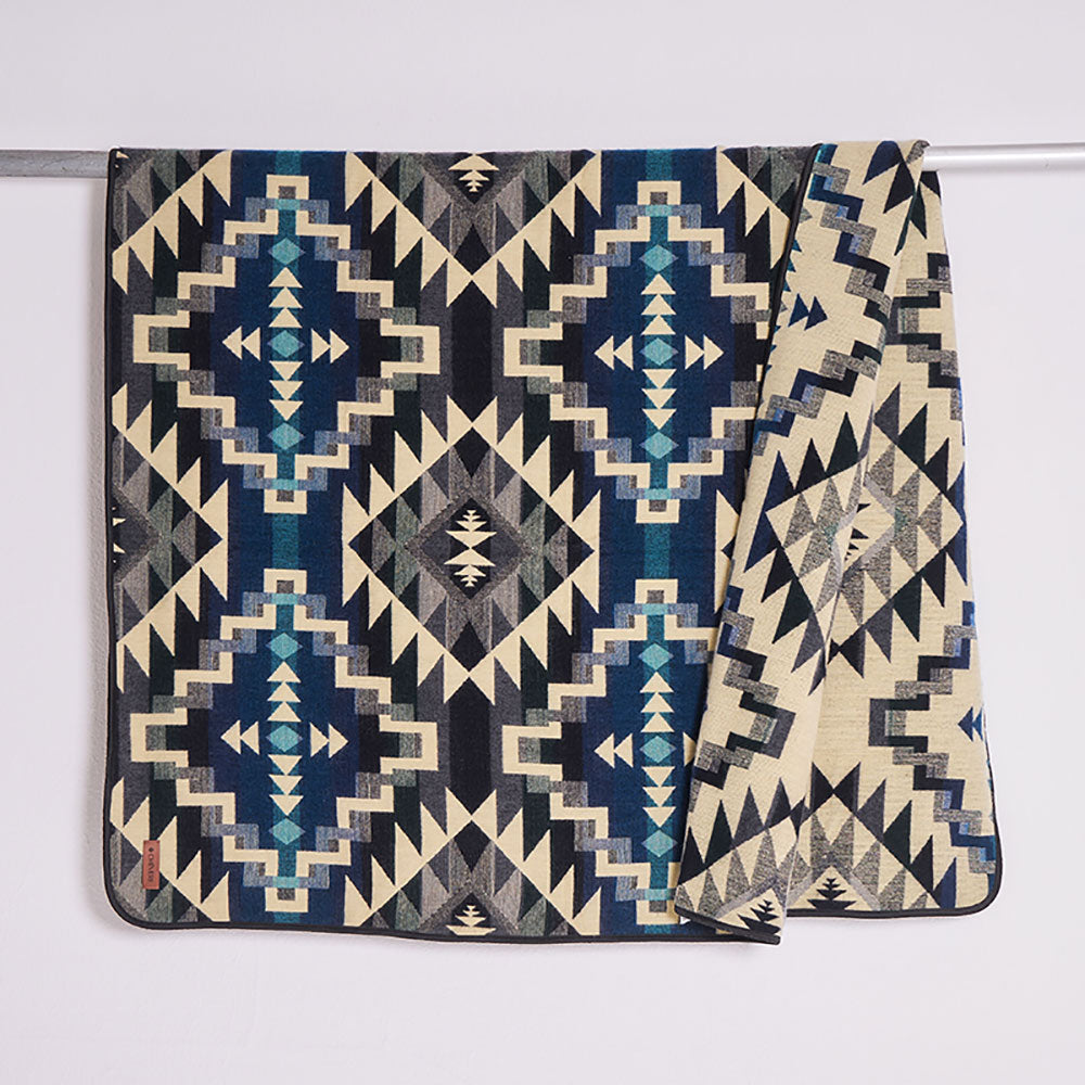 Wendbare Decke im Ethnodesign, Boho Reisedecke, Ethno-Outdoor und Indoor Decken