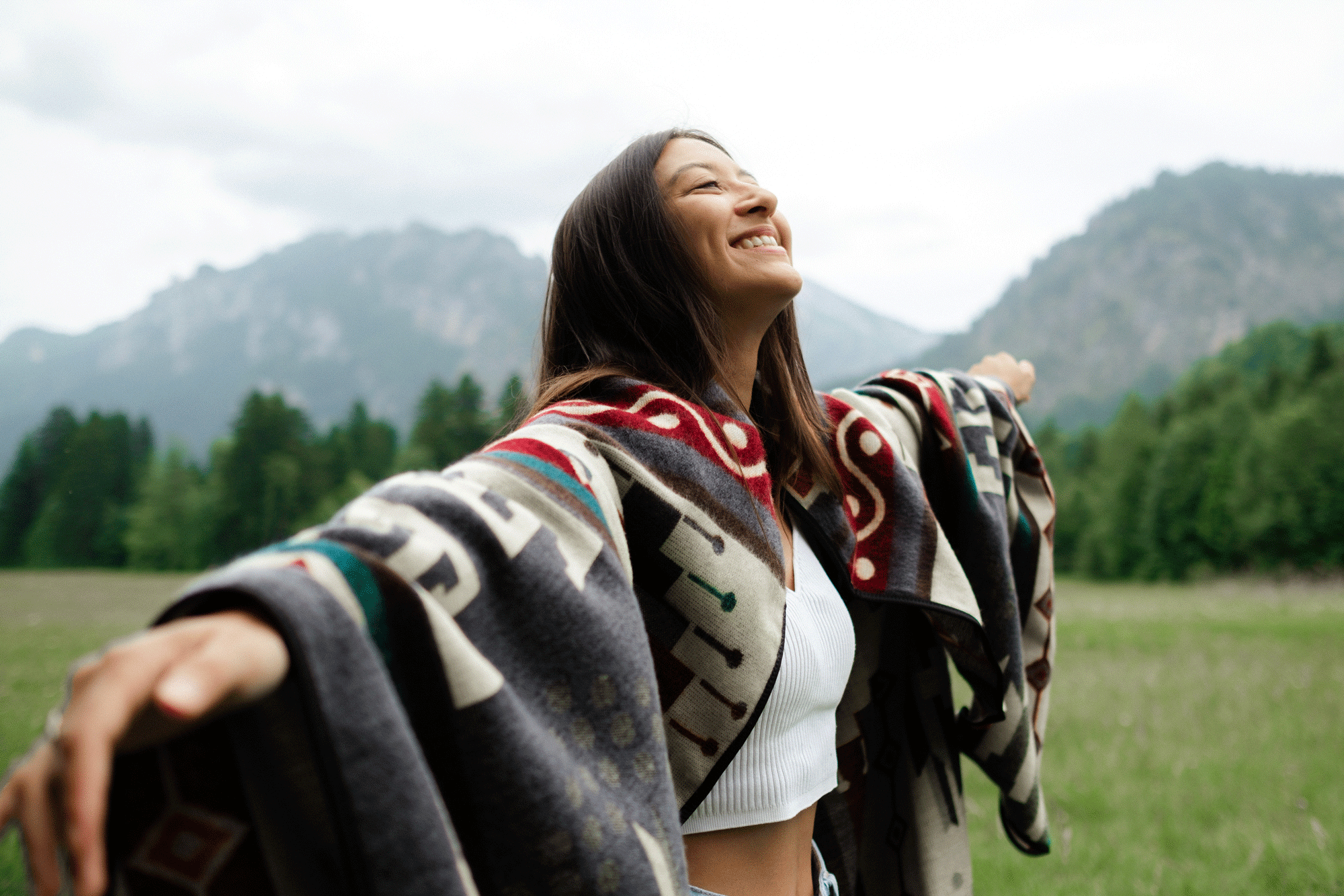 Boho Kuscheldecke, Wolldecke Ethno, Decke im Bohemianstyle, Tagesdecke Indianer, Hippie Decken